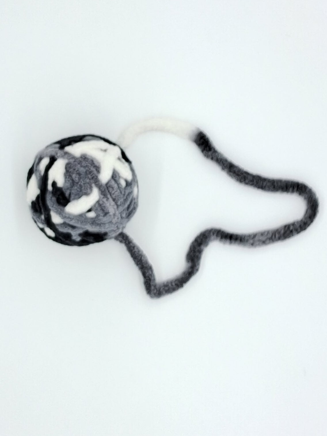 Kitty Cat Yarn Ball (SMALL)-3